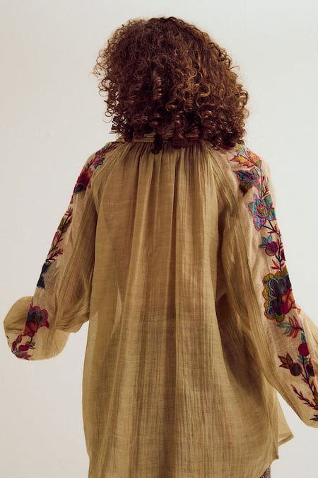 Shop Capisvirleo Beige Chanderi Silk Embroidery V-neck Chloe Ecru Shirt at Aza Fashions Shop_Capisvirleo_Beige Chanderi Silk Embroidery V-neck Chloe Ecru Shirt _at_Aza_Fashions