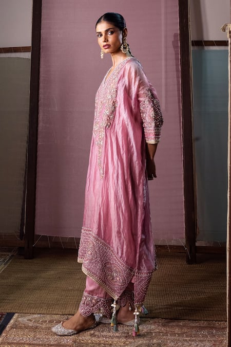 Buy_Nabo_Pink Tissue Embroidery, Beads, Pearls V-neck Dori Kaftan And Pant Set _Online_at_Aza_Fashions