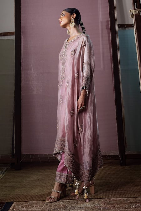 Buy_Nabo_Pink Tissue Embroidery, Beads, Zari Round Neck Paisley Kaftan And Pant Set _Online_at_Aza_Fashions