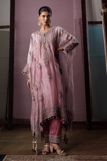 Nabo Pink Tissue Embroidery, Beads, Zari Round Neck Paisley Kaftan And Pant Set 