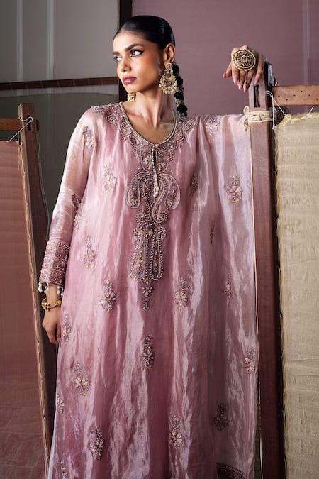 Nabo_Pink Tissue Embroidery, Beads, Zari Round Neck Paisley Kaftan And Pant Set _at_Aza_Fashions