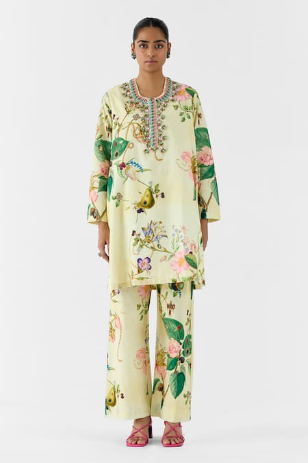 Studio Rigu_Beige Cotton Embroidery, Stones, Lace Round Blossom Stonework Kurta And Pant Set _Online_at_Aza_Fashions