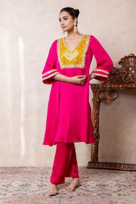 Shop Libas Cafe by Nidhi & Ashish Pink Organza, Satin Embroidery, Zari V-neck Machine Choga Kurta And Salwar Set at Aza Fashions Shop_Libas Cafe by Nidhi & Ashish_Pink Organza, Satin Embroidery, Zari V-neck Machine Choga Kurta And Salwar Set _at_Aza_Fashions