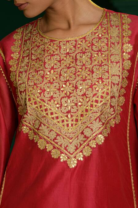 saina kapoor_Fuchsia Chanderi Gota Patti, Embroidery, Tassels Anura Choga Kurta And Salwar Set _at_Aza_Fashions