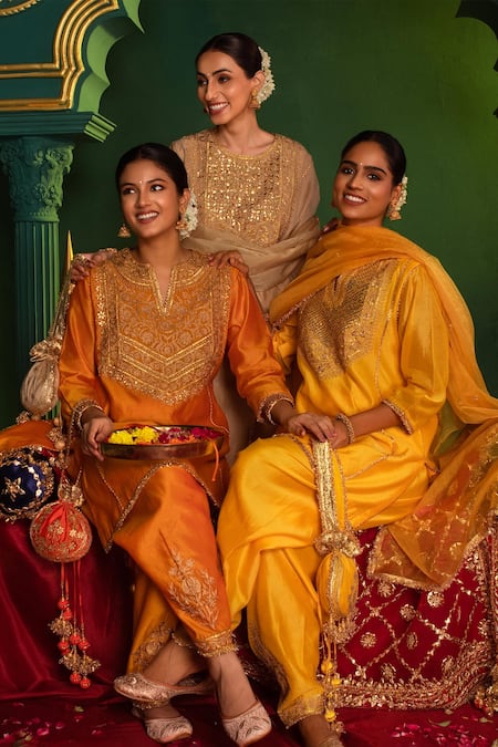 saina kapoor_Yellow Chanderi, Organza Gota Patti, Embroidery, Amodini Floral Kurta Pant Set _Online_at_Aza_Fashions