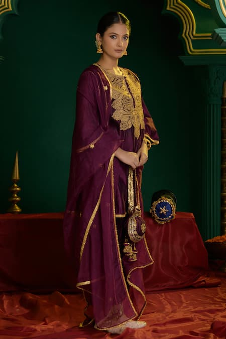 saina kapoor_Burgundy Chanderi, Organza Gota Patti, Alisha Paisley Pattern Kurta And Salwar Set _at_Aza_Fashions