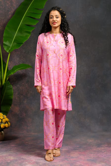 Shop_Prachi Kamat_Pink Viscose, Silk Foil Printing Round Neck Morvika Printed Kurta And Pant Set _Online_at_Aza_Fashions
