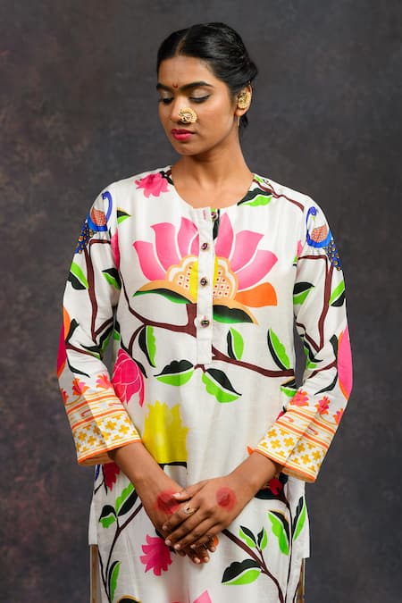 Shop_Prachi Kamat_White Viscose, Silk Round Neck Kamalkari Print Kurta With Pant _Online_at_Aza_Fashions