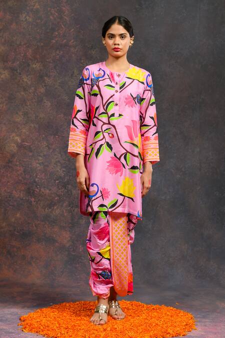 Prachi Kamat_Pink Viscose, Silk Round Neck Kamalkari Print Kurta With Pant _Online_at_Aza_Fashions