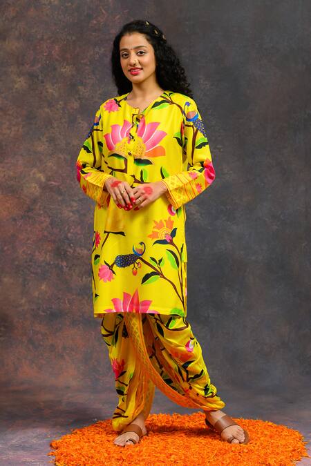 Prachi Kamat_Yellow Viscose, Silk Round Neck Kamalkari Print Kurta And Pant Set _Online_at_Aza_Fashions