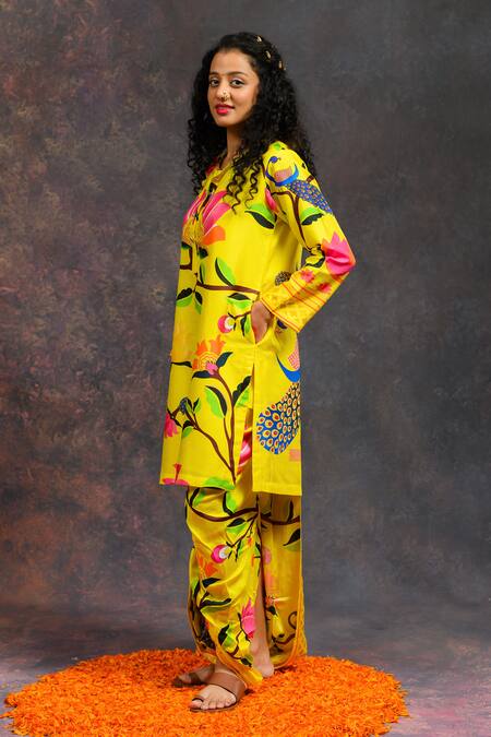Buy_Prachi Kamat_Yellow Viscose, Silk Round Neck Kamalkari Print Kurta And Pant Set _Online_at_Aza_Fashions