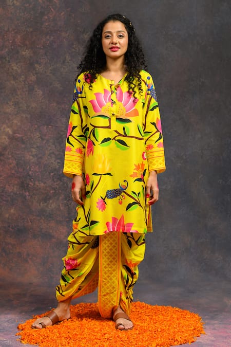 Prachi Kamat_Yellow Viscose, Silk Round Neck Kamalkari Print Kurta And Pant Set _at_Aza_Fashions