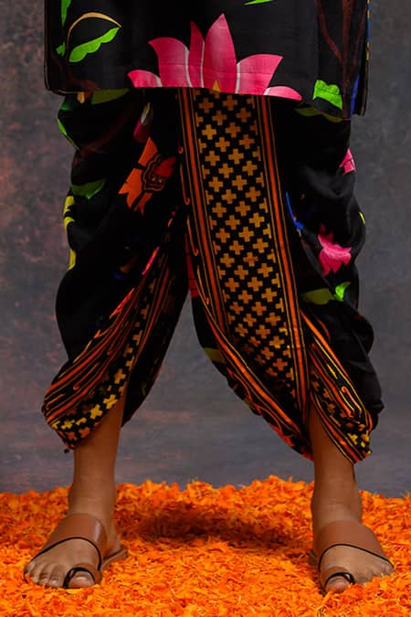 Prachi Kamat_Black Viscose Split V-neck Kamlkari Printed Kurta And Pant Set _Online_at_Aza_Fashions