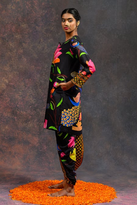 Shop_Prachi Kamat_Black Viscose Split V-neck Kamlkari Printed Kurta And Pant Set _Online_at_Aza_Fashions