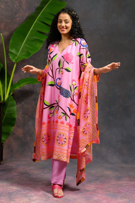 Prachi Kamat Pink Viscose, Silk, Organza V-neck Asawali Printed Kurta Set 