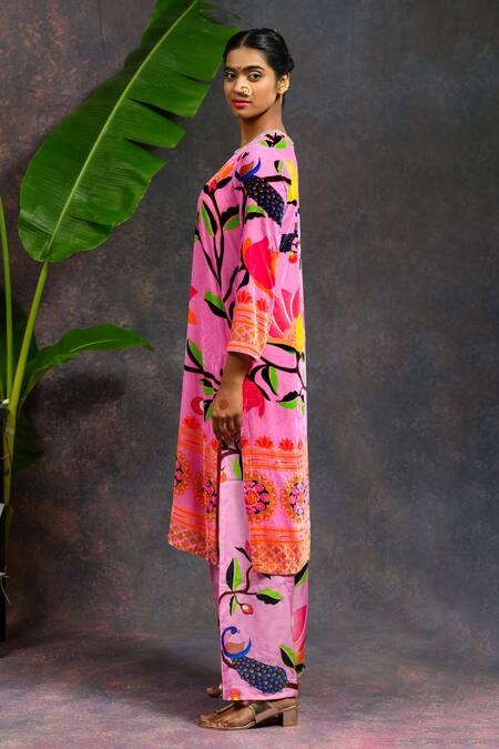 Buy Prachi Kamat Pink Silk, Velvet, Organza Round Neck Rajlaxmi Printed Kurta Set Online at Aza Fashions Buy_Prachi Kamat_Pink Silk, Velvet, Organza Round Neck Rajlaxmi Printed Kurta Set _Online_at_Aza_Fashions