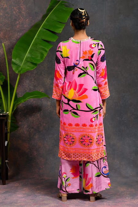 Prachi Kamat Rajlaxmi Silk Velvet Printed Kurta Set 