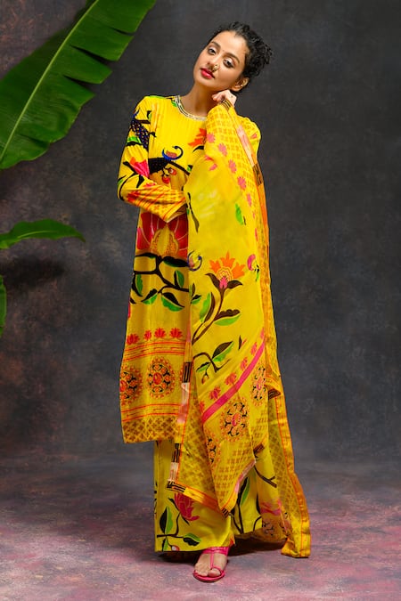 Prachi Kamat Yellow Silk, Velvet, Organza Round Neck Rajlaxmi Printed Kurta Set