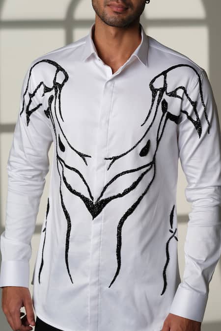 Sanjana Reddy Designs White Cotton Embroidery Armor Shirt at Aza Fashions Sanjana Reddy Designs_White Cotton Embroidery Armor Shirt _at_Aza_Fashions