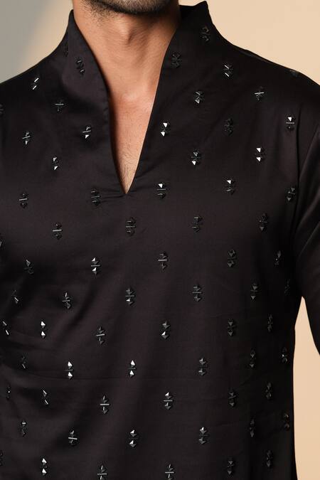 Buy_Sanjana Reddy Designs_Black Cotton Stones Cutdana Embroidered Kurta _Online_at_Aza_Fashions