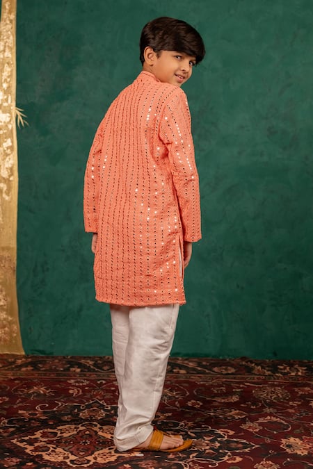 Shop JILMIL DREAMWEAR Peach Georgette Mirrors Work Kurta Set at Aza Fashions Shop_JILMIL DREAMWEAR_Peach Georgette Mirrors Work Kurta Set _at_Aza_Fashions