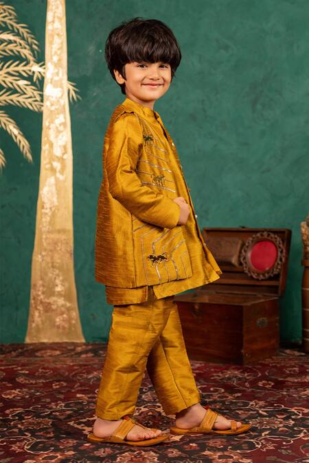 Shop JILMIL DREAMWEAR Mustard Silk Embroidery Yellow Bundi Kurta Set Online at Aza Fashions Shop_JILMIL DREAMWEAR_Mustard Silk Embroidery Yellow Bundi Kurta Set _Online_at_Aza_Fashions