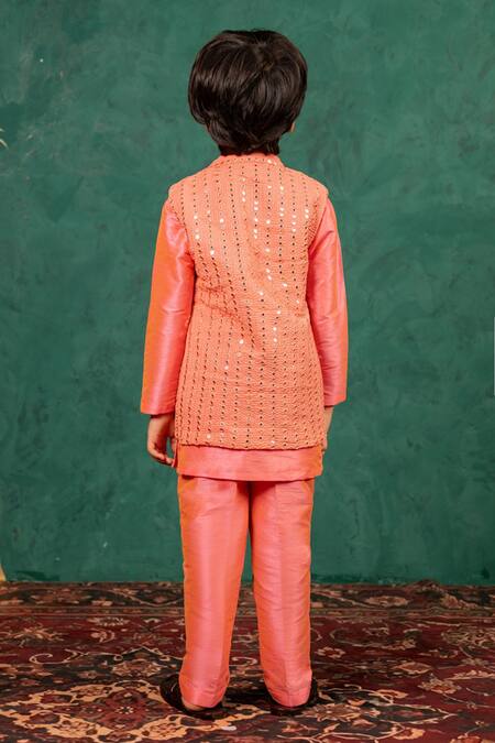 Shop JILMIL DREAMWEAR Pink Silk Mirrors Work Bundi And Kurta Set at Aza Fashions Shop_JILMIL DREAMWEAR_Pink Silk Mirrors Work Bundi And Kurta Set _at_Aza_Fashions