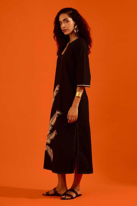 Indian Summer Story Black Cotton, Poplin Embroidery Split V-neck Thread Dress Online at Aza Fashions Indian Summer Story_Black Cotton, Poplin Embroidery Split V-neck Thread Dress _Online_at_Aza_Fashions