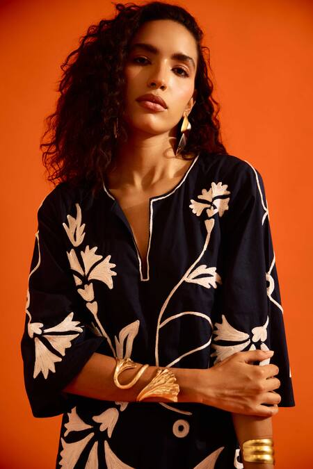 Shop Indian Summer Story Black Cotton Embroidery Split V-neck Botanical Dress Shop_Indian Summer Story_Black Cotton Embroidery Split V-neck Botanical Dress