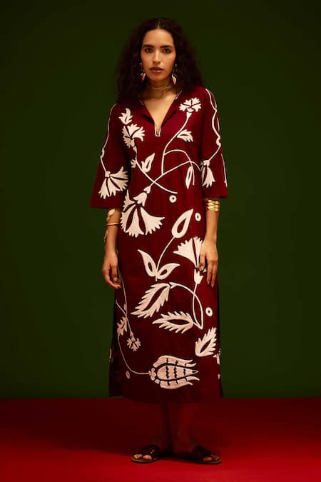 Buy_Indian Summer Story_Maroon Cotton, Poplin Embroidery V-neck Botanical Thread Dress _Online_at_Aza_Fashions