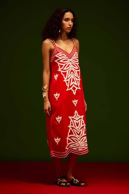 Buy_Indian Summer Story_Red Cotton, Poplin Embroidery V-neck Flame Thread Dress _Online_at_Aza_Fashions