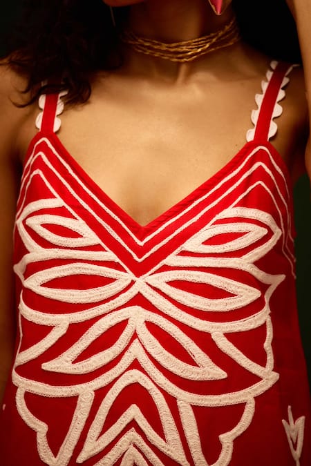 Shop_Indian Summer Story_Red Cotton, Poplin Embroidery V-neck Flame Thread Dress 