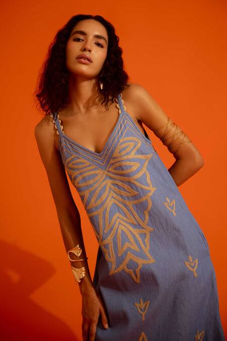 Indian Summer Story Blue Denim Embroidery V-neck Flame Thread Dress at Aza Fashions Indian Summer Story_Blue Denim Embroidery V-neck Flame Thread Dress _at_Aza_Fashions