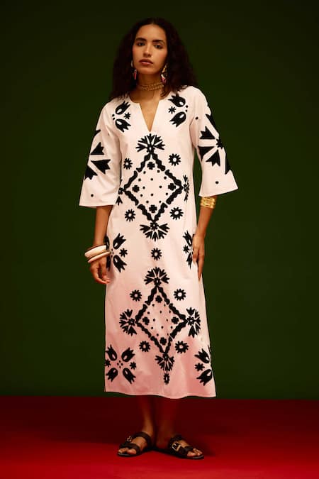 Indian Summer Story Ivory Cotton, Poplin Embroidery Split V-neck Sitara Thread Dress 