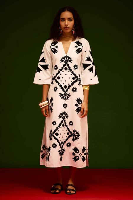 Shop_Indian Summer Story_Ivory Cotton, Poplin Embroidery Split V-neck Sitara Thread Dress _Online_at_Aza_Fashions