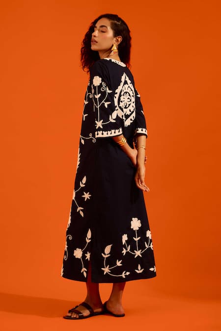 Indian Summer Story_Black Cotton, Poplin Embroidery Split V-neck Wave Thread Dress _Online_at_Aza_Fashions
