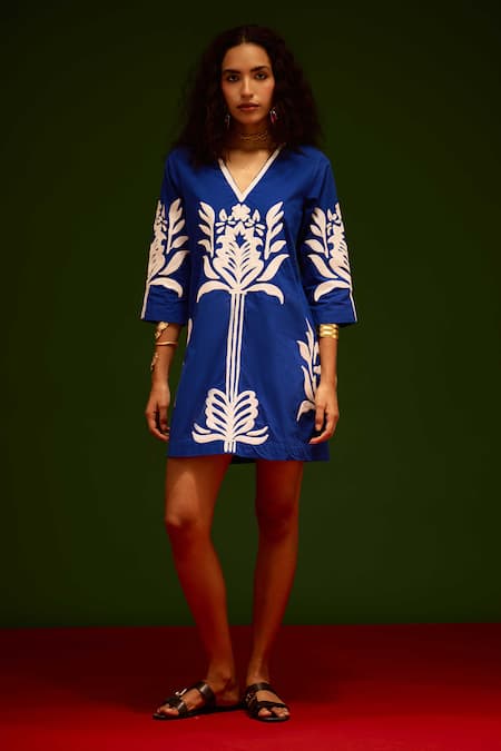 Indian Summer Story Blue Cotton Embroidery V-neck Tulip Thread Dress 