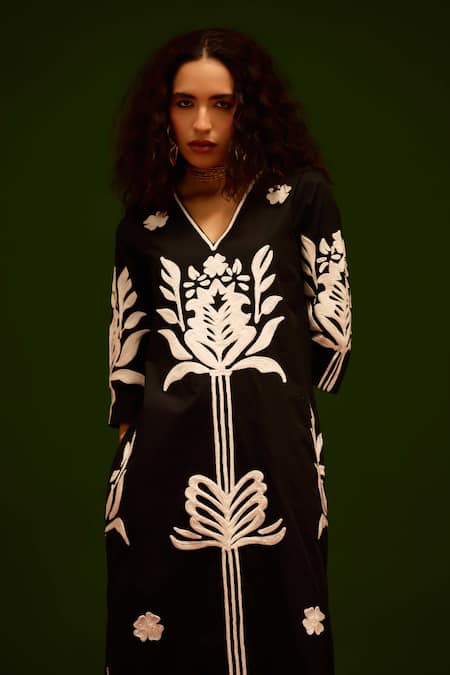 Buy_Indian Summer Story_Black Cotton, Poplin Embroidery V-neck Tulip Thread Dress _Online_at_Aza_Fashions