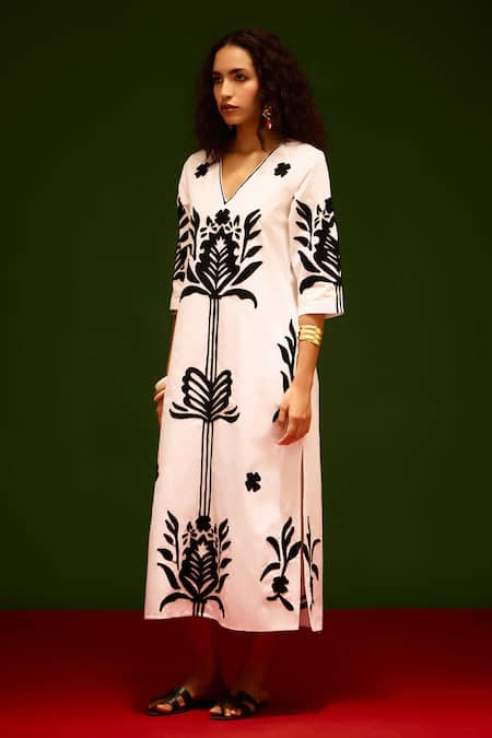 Indian Summer Story_Ivory Cotton, Poplin Embroidery V-neck Tulip Thread Dress _Online_at_Aza_Fashions