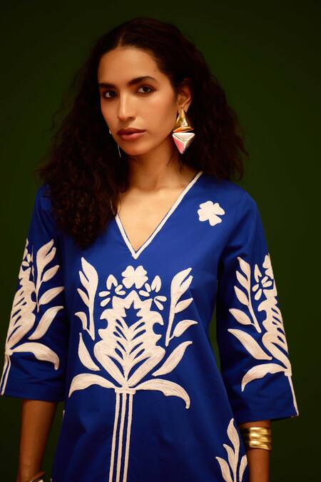 Buy_Indian Summer Story_Blue Poplin, Cotton Embroidery V-neck Tulip Thread Dress 