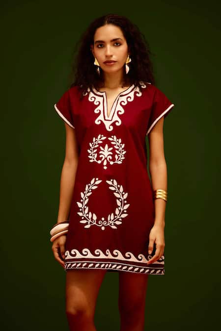 Indian Summer Story_Maroon Cotton Embroidery Split V-neck Wave Thread Dress _Online_at_Aza_Fashions