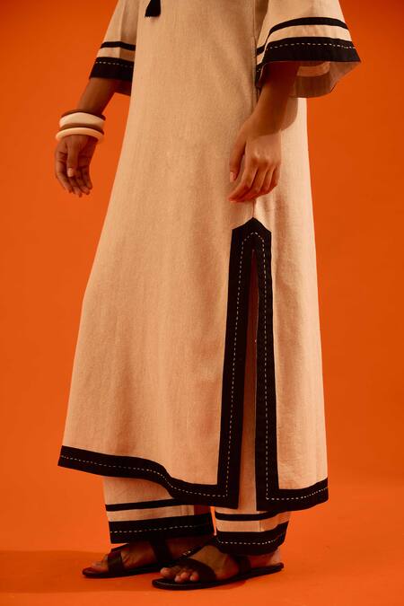 Buy_Indian Summer Story_Beige Embroidery Split V-neck Thread Kurta And Pant Set 