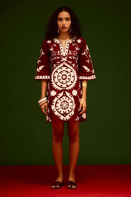 Indian Summer Story Maroon Denim Embroidery Split V-neck Thread Dress Online at Aza Fashions Indian Summer Story_Maroon Denim Embroidery Split V-neck Thread Dress _Online_at_Aza_Fashions
