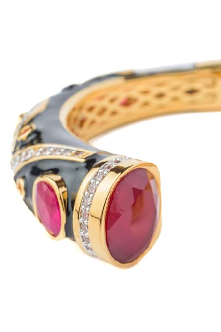 Buy Vivinia By Vidhi Mehra Gold Plated Stones, Rhinestones Florence Embellished Kada Online at Aza Fashions Buy_Vivinia By Vidhi Mehra_Gold Plated Stones, Rhinestones Florence Embellished Kada _Online_at_Aza_Fashions