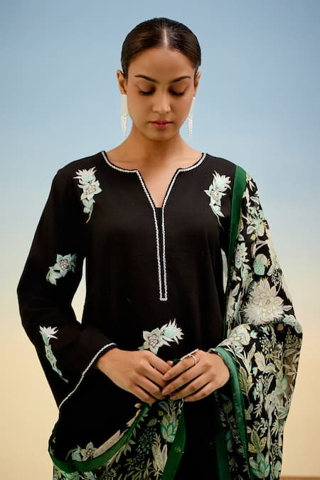 Buy_Shetab Kazmi_Black Cotton Embroidery, Piping, Tassels Split V-neck Kurta Set _Online_at_Aza_Fashions