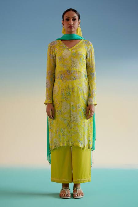 Buy_Shetab Kazmi_Yellow Cotton Tassels, Embroidery V-neck Garden Print Kurta Set _Online_at_Aza_Fashions