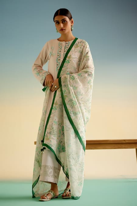 Shetab Kazmi Pink Cotton Embroidery, Tassels Round Neck Floral Kurta Set 