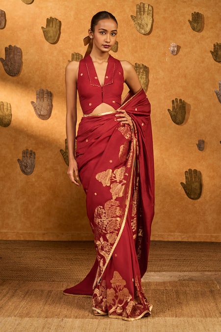 Masaba Red Jacquard Zari Zen Saree With Unstitched Blouse Piece Online at Aza Fashions Masaba_Red Jacquard Zari Zen Saree With Unstitched Blouse Piece _Online_at_Aza_Fashions