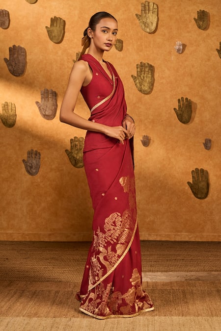 Shop Masaba Red Jacquard Zari Zen Saree With Unstitched Blouse Piece Online at Aza Fashions Shop_Masaba_Red Jacquard Zari Zen Saree With Unstitched Blouse Piece _Online_at_Aza_Fashions