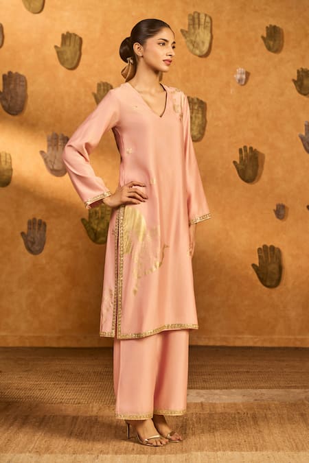 Masaba Pink Chanderi Foil Printing, Embroidery V-neck Baby Crane Dawn Kurta And Pant Set at Aza Fashions Masaba_Pink Chanderi Foil Printing, Embroidery V-neck Baby Crane Dawn Kurta And Pant Set _at_Aza_Fashions